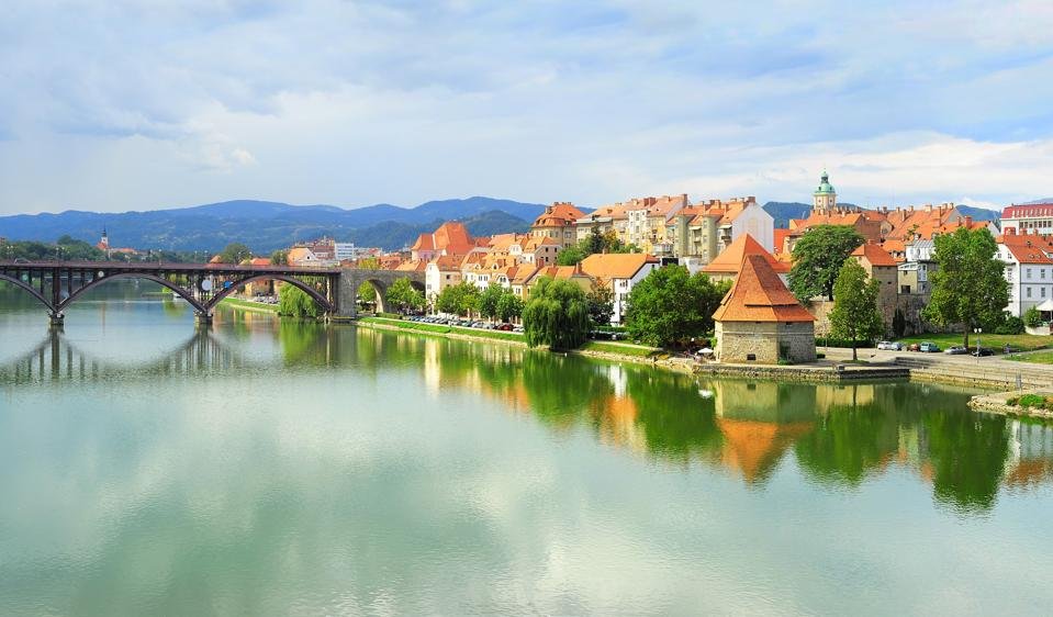 Best Wine Regions to Visit Around the World (2026)